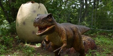 【夏休み】富士スピードウェイに恐竜出現、ジュラシックウェイがオープン