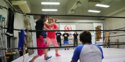 見るだけじゃない“実践する”プ女子に！DDTプロレス体験教室レポート