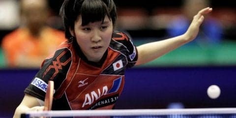 平野美宇「インスタ映え」を意識した写真を公開！真っ赤なコートを着用に「大人っぽい」とファン絶賛