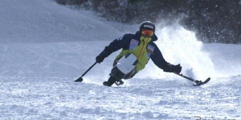 パラリンピックアルペンスキー森井選手、トヨタのエンジニアとチェアスキーを開発［動画］