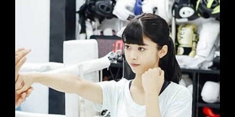 おそるべし、馬場ふみか。パンチとキックの基本が自然とできていた！