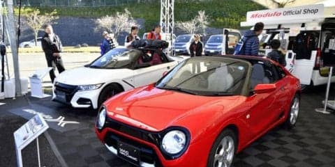 SUPER GT 第7戦、ホンダブースに2仕様の S660 を展示