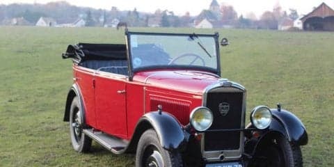 プジョーの名車が集う、最新の自動運転EVコンセプトも…レトロモビル2019