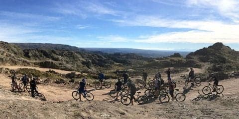 Mスポーツ・フォード、チームスタッフがエルコンドールをマウンテンバイクで走破