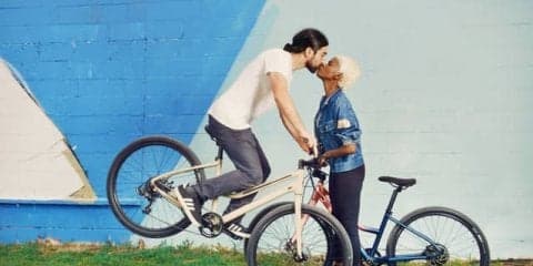 軽量アルミニウム構造で乗り心地の良いフィットネスバイク「Treadwell」発売