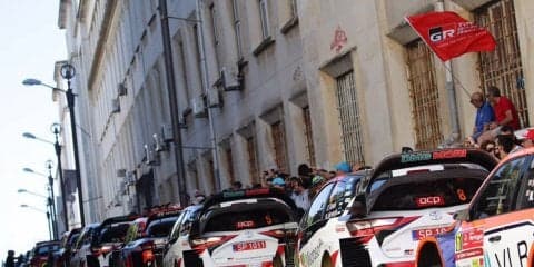 街並みに並ぶラリーカーたち ニャオキ＆タクトのホゲホゲWRC＠ポルトガル日記その2