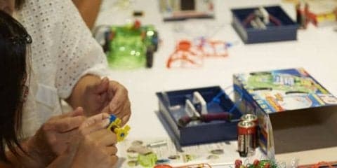 【夏休み】小学生「ものづくり教室」、ヤマハとヤマハ発動機が共同開催