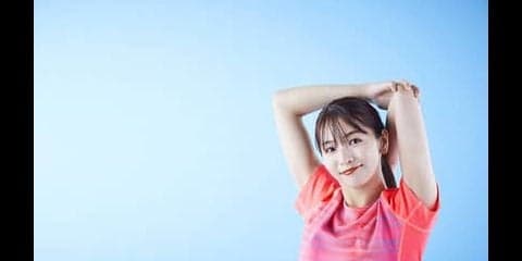 トライアスロンに挑む傳谷英里香。準備運動の大切さを知る