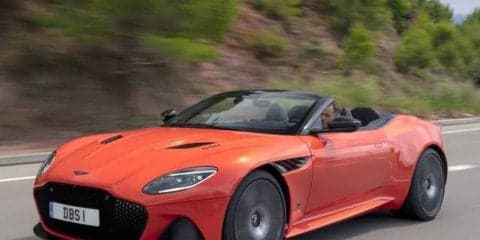 アストンマーティン DBSスーパーレッジェーラ 、トヨタ スープラ を抑える…英「スポーツカーオブザイヤー」受賞