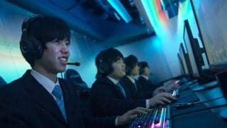 わかさ生活が「ルーティーン・ビジョントレーニング・栄養」と題したeスポーツ特別授業をクラーク高校にて開催