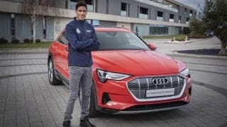 アウディ、「レアル・マドリード」の全選手に新車を納車…初のEVも