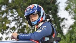 ヒュンダイ、ルーベの参戦プログラムを修正