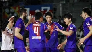 FC東京とVC長野が12日、公開試合を配信