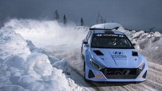 ヒュンダイがi20 Nラリー2をテスト。オリバー・ソルベルグらが走行