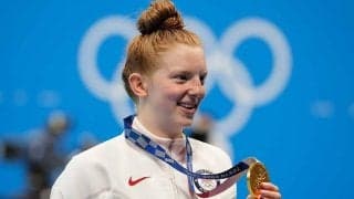 競泳でゴーグルずれたまま100m完泳　米17歳女子に海外衝撃「口に入った状態で…」【東京五輪名珍場面】