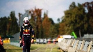 フェルスタッペンとハミルトンの危険なバトル。大きな代償を払ったのはどっち