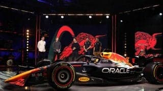 レッドブルが2022年型F1マシン『RB18』を発表。車体に入る「ＨＲＣ」ロゴの背景とは
