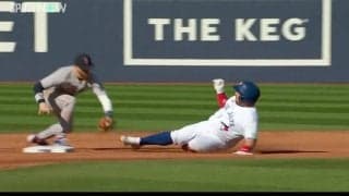 ドカベン・山田太郎似のブルージェイズ捕手、フェン直なのにまさかのセカンドタッチアウト　ゲレーロJr.が優しくフォロー