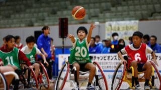 北九州市に根付く車いすバスケ文化 子どもたちの「思いやりのパス」がつなぐもの