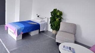 料理に虫が混入、不眠問題も…苦情相次ぐ選手村の“実情”に伊関係者も問題視「完璧な日本の組織を追っても無駄だ」【パリ五輪】