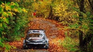 WRCセントラルヨーロッパ：トヨタ勢はセバスチャン・オジエが2番手、4台が揃ってトップ6