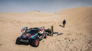 ダカール2025 ステージ2：クロノステージで前回覇者のカルロス・サインツが転倒