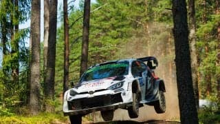 WRCエストニア：トヨタのオリバー・ソルベルグが鮮烈なパフォーマンスでトップに