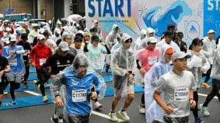 冷雨の横浜マラソン、2.9万人が力走　新たに湾岸ハイウェイコース