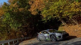 WRCジャパン：競技2日目を終えて、オリバー・ソルベルグはラリー2車両全体のトップ