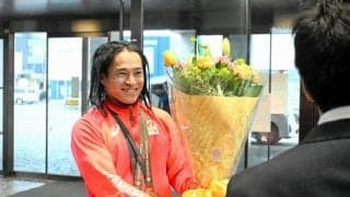 デフ陸上で金メダル　佐々木選手に青森県民栄誉賞　県庁で授与式