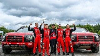 三菱自動車が東京オートサロンでAXCRを制したトライトンを展示。選手トークショーも