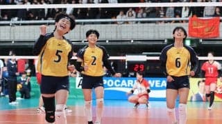 春高バレー　近江兄弟社「力を抜いて」3年生の声掛けに1年・本村が躍動、接戦制した！