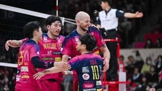 SVリーグ男子　東京GB、日鉄堺BZが接戦を制して連勝