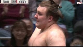 安青錦、優勝決定戦で熱海富士を退け新大関連続V！双葉山以来\"89年ぶり\"史上2人目の快挙を達成 来場所は最速の大関2場所通過での綱取りに挑む