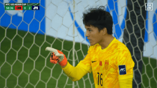 「ヘイヘイ！俺の目を見ろよ！」中国代表GKの“挑発”を日本代表10番が完全無視「格が違うのよ」「無駄に喋りすぎ」衝撃PKにファン騒然【U23アジアカップ】