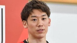 バレー男子　石川祐希が右膝負傷　３日に精密検査へ　１日に負傷交代、２日のＭＲＩ検査で「捻挫性の損傷が確認」