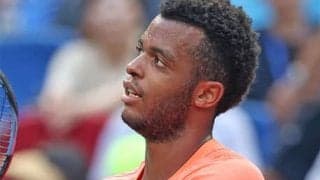  目にボール直撃、プレー続行不可能に 