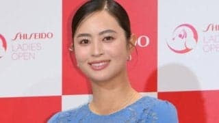 女子ゴルファー柏原明日架　メガネ姿のオフショット添えて投稿「３０歳になりました」「私らしくを心の中心に」