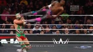 かつてない“高さ”のドロップキックに衝撃走る「何じゃ今の高さ」「身体能力すげえなぁ」ファンもドン引き