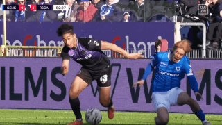 「なにすんの！」伊東純也、背後から“削られ”苦悶…「イエローだせ」「おいおい！」あわや捻挫の危険シーンにファン悲鳴