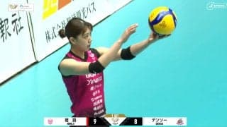 まるで可愛くない… 「かわいいだけじゃ」で人気の女子バレー選手、無回転サーブがエグすぎてレシーバーも呆然