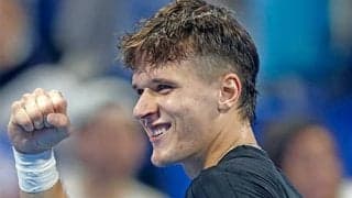  世界2位破り2年ぶり2度目の4強 