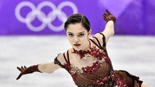 【フィギュア】元世界女王メドベージェワさんが坂本花織を全力応援していた　拍手、歓声、そして涙