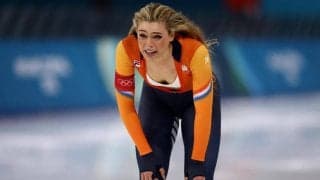 【スピードスケート】ブラジャー披露金メダリストに規則違反なし「スーツのジッパーを下げる…」