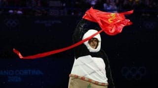 【フィギュア】ジャッキー・チェン氏がハグ　男子金のシャイドルフがパンダの着ぐるみでジャンプも