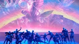 【閉会式】「タケモトピアノ豪華版？」ダンスパフォーマンスが日本CM演出に似ていると話題に