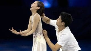 閉会式でも二人らしさ全開 “りくりゅう”がリフトを披露「やっぱりされてる」ファン反響「ほっこりしました」【冬季五輪】