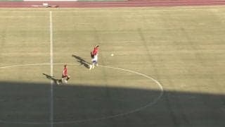 「ノーファールはないわ」手をかけたのにスルー？試合終了間際の“疑惑の判定”にファン物議「理由を教えてくれ」