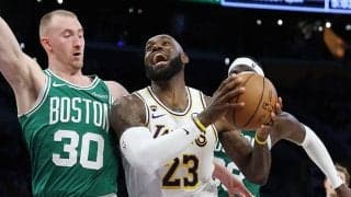 セルティックス戦完敗で露呈した“完成度の差”…レブロン＆ルカ体制レイカーズの問題点、八村の意見は…