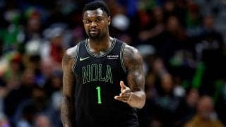 今季初の3Pを成功させたザイオン「チームメートはいつも打てと言ってくれるんだけど…」